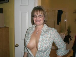 big boobs mom videos